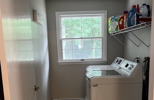 Newburyport Casa | Spacious Home near with large backyard in Newburyport