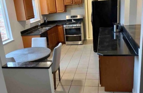 Farmington Hills Casa | Spacious home centrally located!