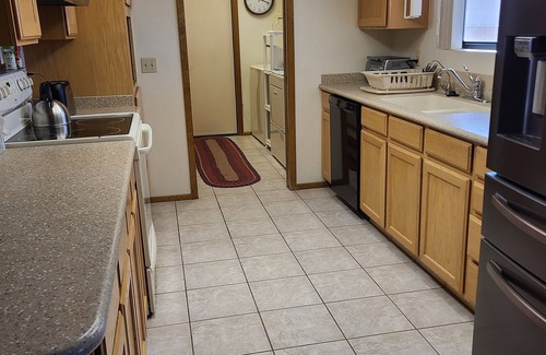 Lake Havasu City Casa | Spacious home touting two 2-bedroom suites, delightful Arizona room, Lake Havasu