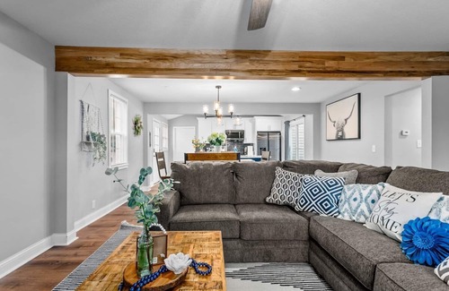 Overland Park Casa | Great for Families|5BR/3BA|Great Location