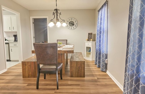 Hinesville Casa | Spacious Home w/ Coffee Bar & GameRoom near Ft. Stewart & Savannah