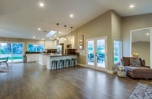 San Carlos Casa | Spacious home with incredible backyard views