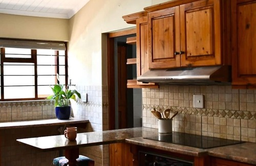 Strand Casa | Spacious home with pool 200M from beach