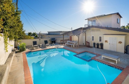 Mission Hills Casa | Spacious Home with view of Downtown and the Beach