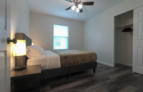 Temple Casa | Spacious home with WiFi/AC