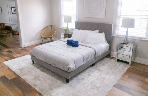 East Orange Casa | Spacious House, Free Parking+15 min EWR, 3BR 3Bath