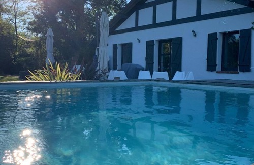 Soustons Casa | Piscina PRIVADA, casa renovada, comodidad tranquila, 3ch 3sdb 3wc clasificada 4 *