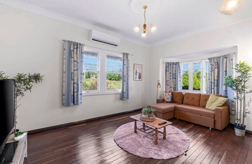 Drayton Casa | Spacious house in Drayton. Netflix, acreage Pets