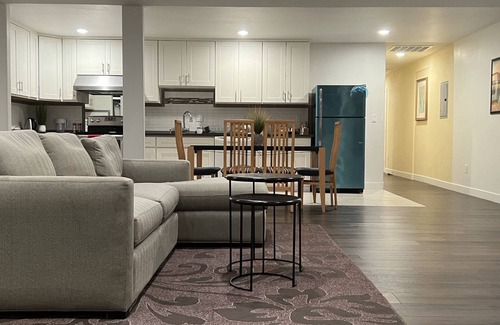El Cerrito Casa | Spacious House in El Cerrito with bay view
