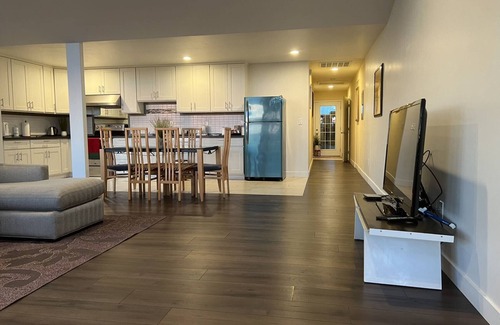 El Cerrito Casa | Spacious House in El Cerrito with bay view