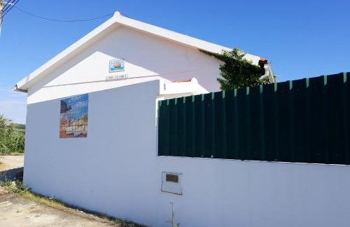 Mafra Casa | Spacious House in Encarnação with Garden & Terrace