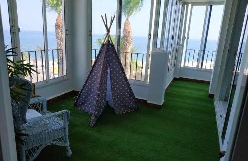 Aguadulce Casa | Spacious house in Roquetas de Mar, 140 m², shared pool