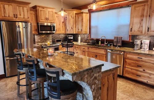 Hot Springs Casa | Spacious house located in Hot Springs, a dream getaway for any soaker!