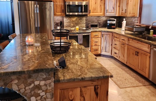 Hot Springs Casa | Spacious house located in Hot Springs, a dream getaway for any soaker!
