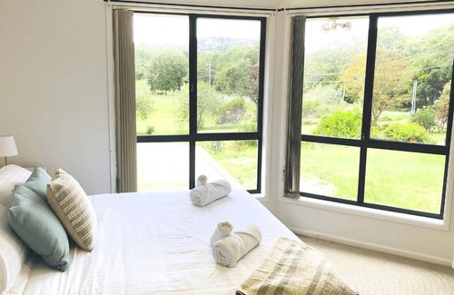 Boat Harbour Casa | Spacious house on acreage - perfect for families! Walk to One Mile Beach...