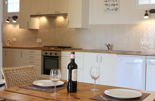 Ceret Villa | Hermosa Casa Amplia encuentra en un magnífico entorno