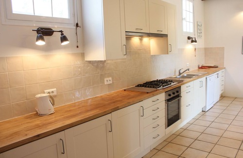 Ceret Villa | Hermosa Casa Amplia encuentra en un magnífico entorno