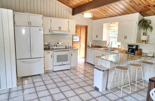 Hiouchi Casa | Spacious House with Game Room, 2 mins from Jed Smith Redwood Park & Smith River
