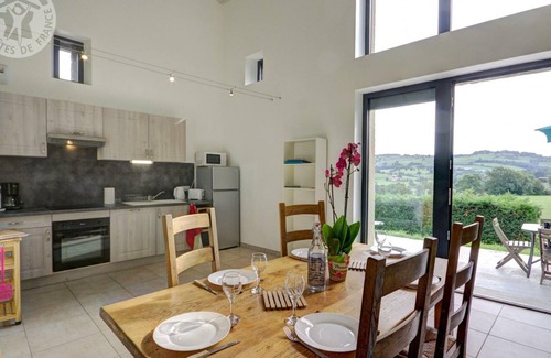 Saint-Heand Cabaña | Casa espaciosa con terraza, jardín y estufa de leña en Saint-Héand