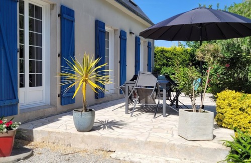 Plomodiern Casa | espaciosa casa con gran jardín y una terraza en la bahía de Douarnenez