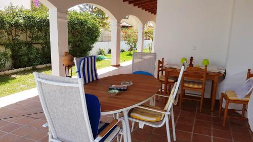 Puerto Rey Casa | Spacious House with Private Pool in Vera, 420 sqm