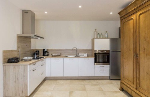 Sartilly-Baie-Bocage Cabaña | Casa espaciosa con terraza y jardín cerrado, cerca de Granville