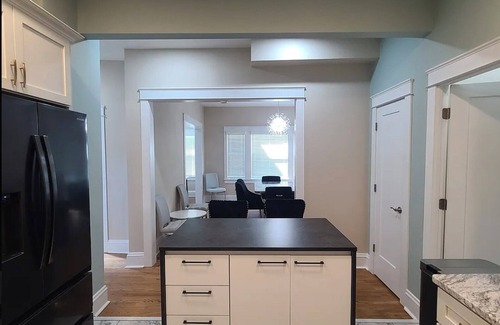 Cleveland Casa | Spacious House with WiFi via Cultural Gardens in Cleveland
