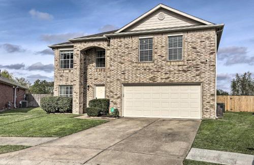 Clodine Casa | Spacious Houston Home about 22 Mi to Downtown!