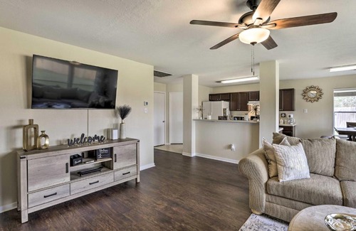 Clodine Casa | Spacious Houston Home about 22 Mi to Downtown!