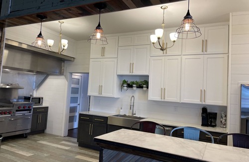 Biloxi Casa | Spacious Huge Deck Downtown Family Friendly