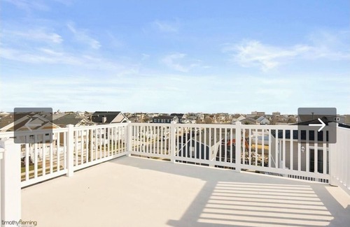 North Wildwood Casa | Spacious in North Wildwood with roof top deck and fireplace 2 family space