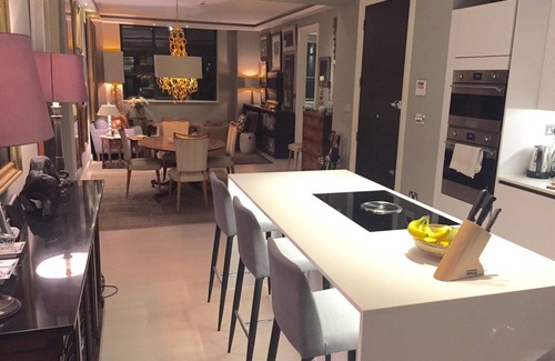Southfield Apartamento | spacious Interior designed chic apartment