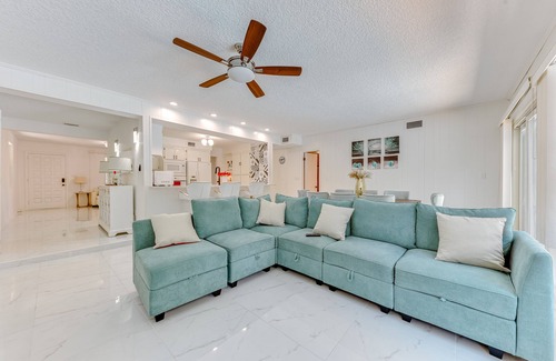Jacksonville Casa | Spacious Jacksonville Home: 6 Mi to Downtown!
