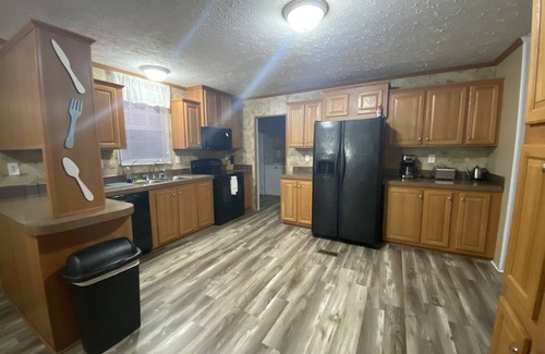 McCutcheon Field Casa | Spacious Jacksonville Getaway
