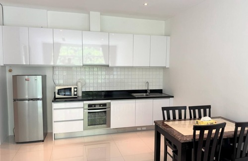 Kamala Apartamento | Spacious jungle view apartment Kamala Falls U12
