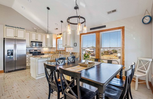 Kill Devil Hills Casa | Spacious KDH Getaway w/Views, Near Beach & Shops
