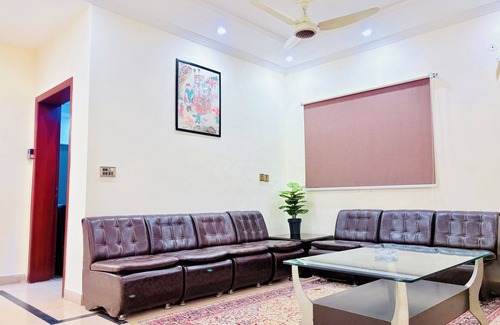 Lahore Casa | “Spacious King Rooms Prime DHA Location Perfect for Business & Family Stays