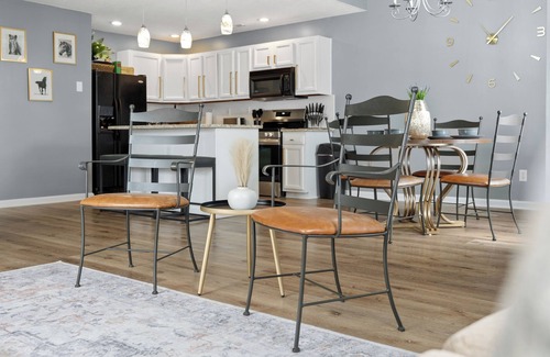 Georgetown Casa | Spacious King Suite / Game Room / Patio / Firepit