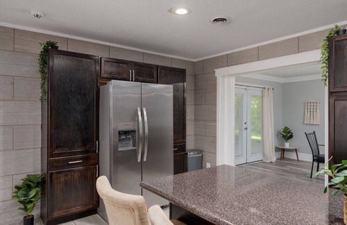 Silver Lake Casa | Spacious Kitchen, Living, & Sunroom w/King Bed