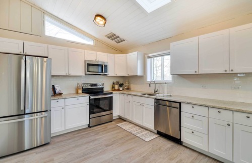 Hamlin Casa | Spacious Lake Ariel Home w/ Community Amenities!