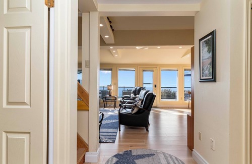 Bayfield Cabaña | Spacious Lake Level Beachfront Cottage; Short walk from the Bayfield Village