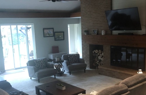 Huron-Kinloss Casa | Spacious Lakefront House