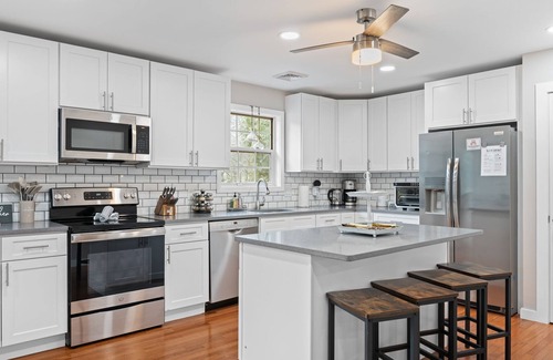 Albrightsville Casa | Spacious LakeHouse: Hottub, Sauna, Firepit, Games!