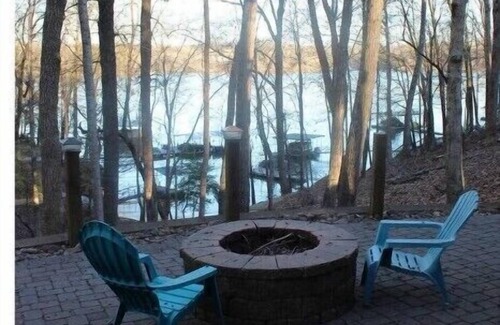 Townville Casa | Spacious Lakehouse Lake Hartwell