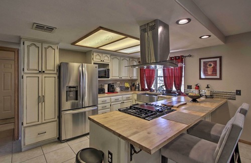 Lancaster Casa | Spacious Lancaster Family Ranch - BBQ & Patio