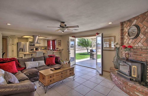 Lancaster Casa | Spacious Lancaster Family Ranch - BBQ & Patio