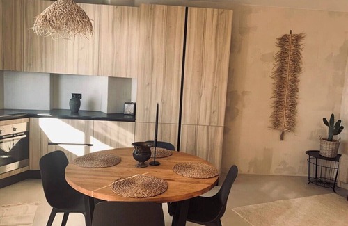 Puerto de Santiago Apartamento | Apartamentos amplios, luminosos y acogedores con vista al mar.