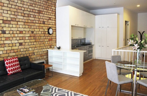 Auckland Central Business District Apartamento | Spacious Light-filled Central Character Apt - so close to Britomart and the Uni!