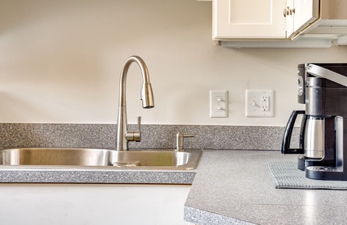 Green Hills Apartamento | Spacious Loft Ideal for Relocation & Monthly Stays