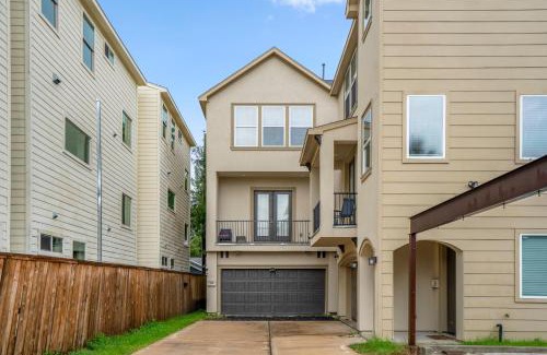 Riverside Terrace Apartamento | Spacious Luxe Stay , Near DT, MedCtr & NRG, New